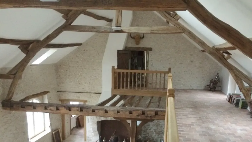 Le dallage, la tomette en terre cuite ou en pierre naturelle pour un rendu authentique